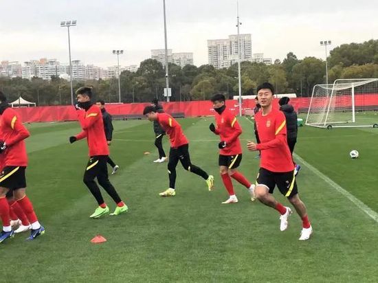 目前，罗克是巴西国内转会市场价值排名第二的球员（4000万欧），仅次于首位的恩德里克（明年7月正式加盟皇马）。
